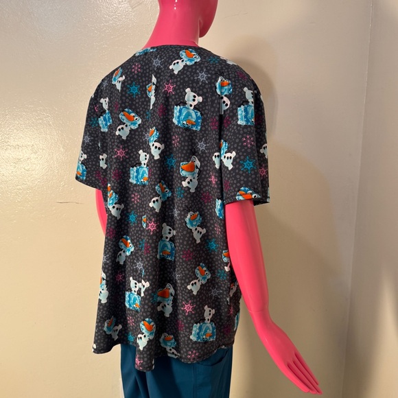 Disney Frozen Olaf Scrub Top 2XL Recycled Stretch - Picture 6 of 7
